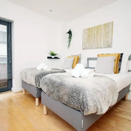 Centrally Located Spacious 2Br | Cohost Partners Cardiff Exterior photo