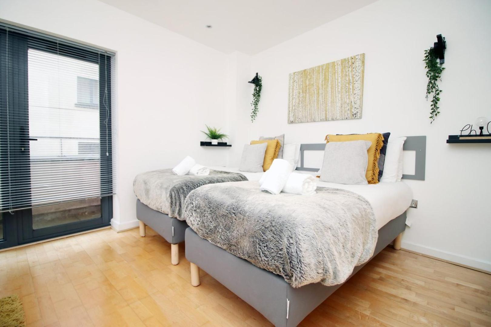 Apartment Centrally Located Spacious 2br | Cohost Partners