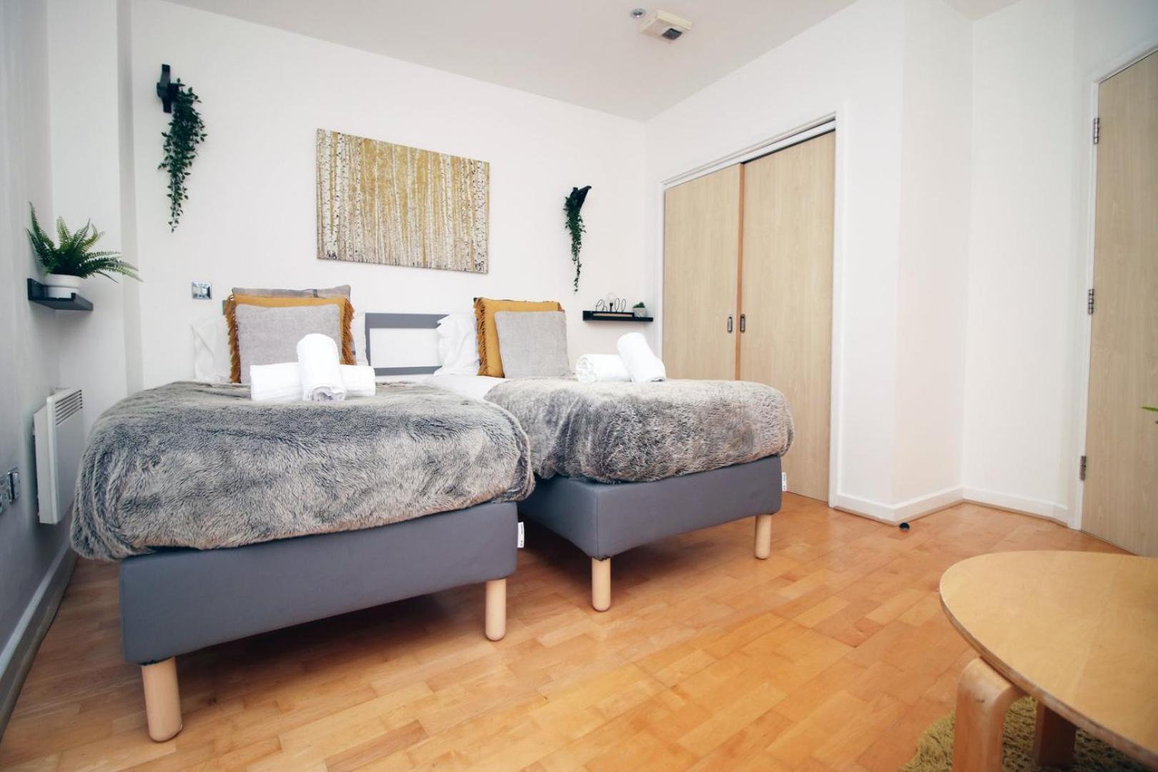 Apartment Centrally Located Spacious 2br | Cohost Partners *