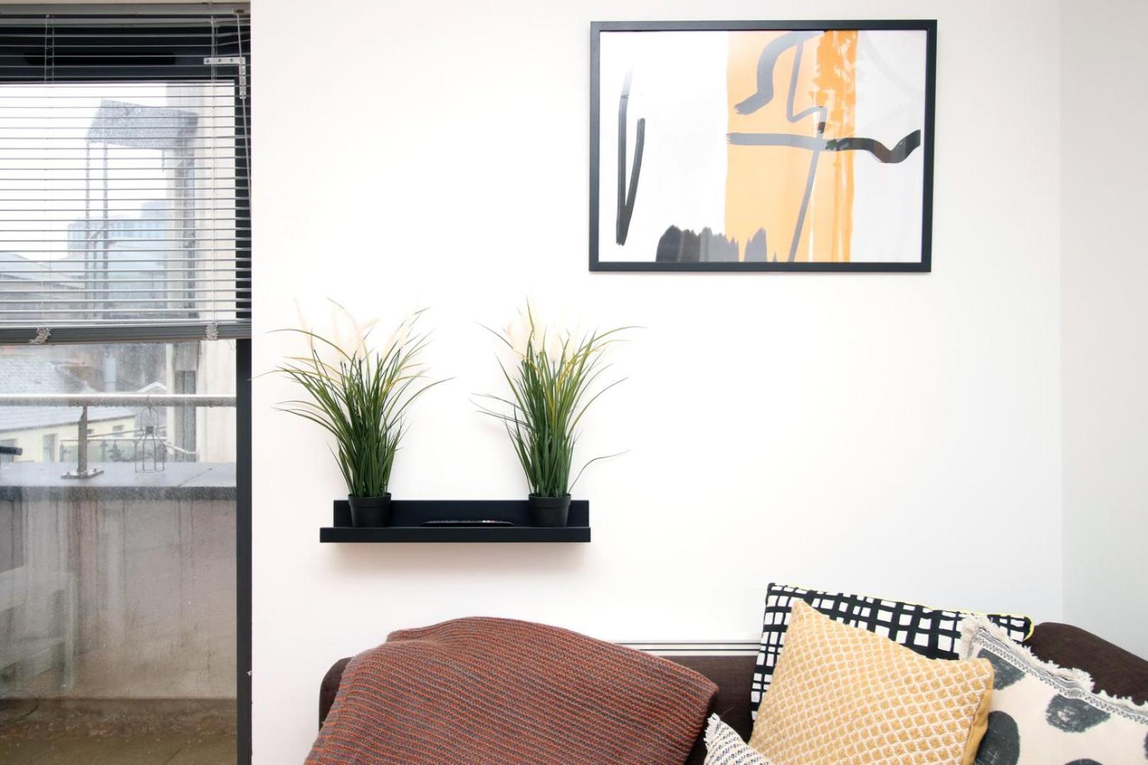 Apartment Centrally Located Spacious 2br | Cohost Partners